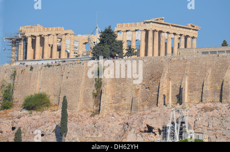 The Parthenon, atop the Acropolis, In Athens, Greece. Symbol of western democracy, Built in 447BC. Stock Photo