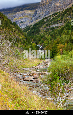 View towards Gradas de Soaso, River Arazas in the Valle de Ordesa, Parque Nacional de Ordesa y Monte Perdido, Pyrenees. Stock Photo