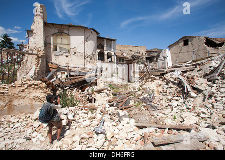 damaged building, earthquake, 06 april 2009, st gregorio village, province of l'aquila, abruzzo, italy, europe Stock Photo