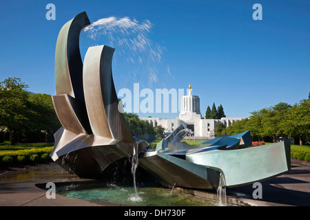 OREGON - Sprague Fountain on the Capitol Mall near the Legislative Building at the state capitol at Salem. Stock Photo