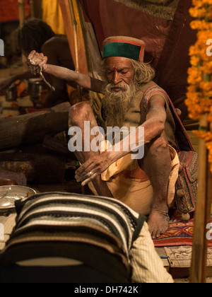 Mahant Amar Bharti Ji giving blessings at Kumbh Mela 2013 in Allahabad, India. Stock Photo
