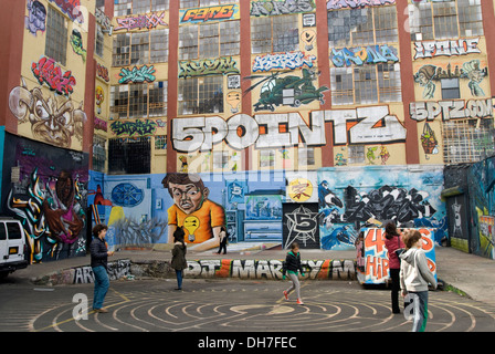 5 Pointz Aerosol Art Center - The Institute of Higher Burnin'. Long Island City, Queens, NY. 10/2013. ©mak Stock Photo