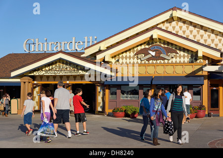 Ghirardelli soda fountain and chocolate shop, Disney Studio Store ...