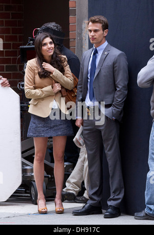 Amanda Setton and Theo James on Location for TV pilot of 'Golden Boy' New York City USA - 10.04.12 Stock Photo