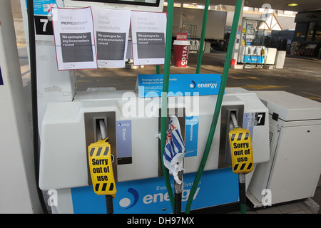 An Esso petrol station near Hammersmith Bridge Barnes is closed due to a fuel shortage Filling stations across country are Stock Photo