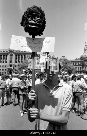 Members of the Afrikaner Weerstandsbeweging , a right-wing political  Nieuwsfoto's - Getty Images