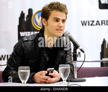 Paul Wesley Toronto Comic Con at Metro Toronto Convention Centre Toronto Canada - 14.04.12 Stock Photo