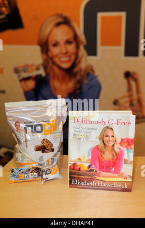 Elisabeth Hasselbeck View's Elisabeth hasselbeck attending a signing for More Magazine/Fitness magazine ahead of New York Stock Photo