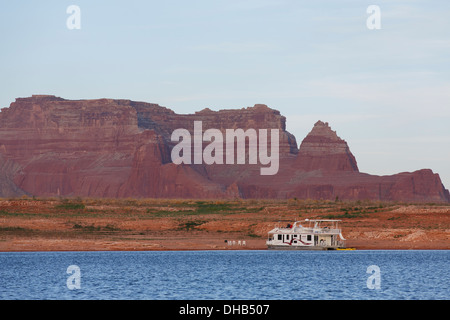 Houseboats on Lake Powell, Glen Canyon National Recreation Area, Page, Arizona. Stock Photo