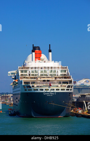 Queen Mary 2, Southampton, Hampshire, United Kingdom Stock Photo