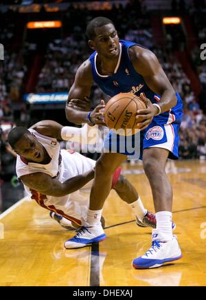 Miami, Florida, USA. 7th Nov, 2013. Miami Heat point guard Mario Chalmers (15) guards Los Angeles Clippers point guard Chris Paul (3) at AmericanAirlines Arena in Miami, Florida on November 7, 2013. Credit:  Allen Eyestone/The Palm Beach Post/ZUMAPRESS.com/Alamy Live News Stock Photo