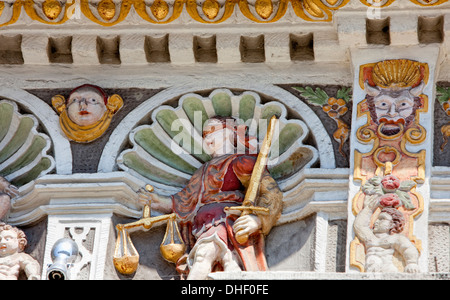 Lady Justice, Iustitia, The Dempterhaus or Leisthaus, 1607, Weser Renaissance style, Museum, Hameln, Lower Saxony, Germany Stock Photo