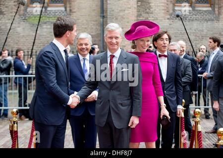 The Hague, The Netherlands. 8th Nov, 2013. King Philippe(Filip) (C) and Queen Mathilde of Belgium (2nd R) visit Prime Minister Mark Rutte of The Netherlands at Palace Noordeinde in The Hague, The Netherlands, 8 November 2013. Photo: Patrick van Katwijk / NETHERLANDS AND FRANCE OUT/dpa/Alamy Live News Stock Photo