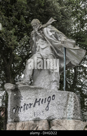 Channel Islands, Guernsey, St Peter Port, Candie Gardens, statue of Victor Hugo Stock Photo