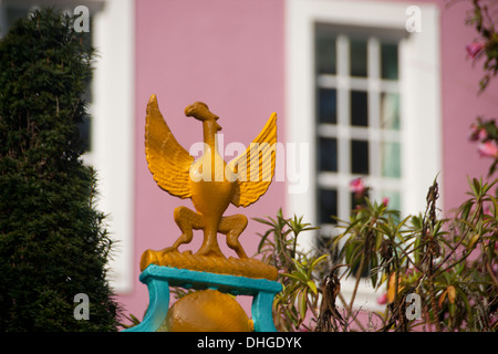 Close-up of eagle on gate at Unicorn house Portmeirion Italianate village Near Porthmadog Gwynedd North Wales UK Stock Photo