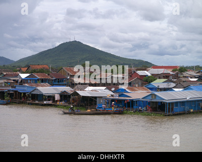 Mekong river Cambodia.   People living on the water in floating villages surviving by fishing Stock Photo
