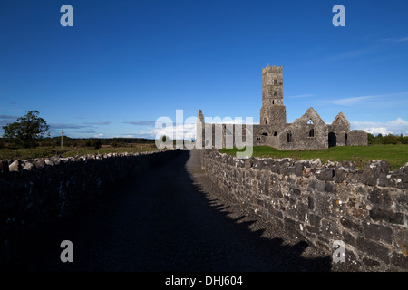 Kilconnell Friary founded 1353 on site of a 6th Century Franciscan monastery closed in the 17th Century, County Galway, Ireland Stock Photo
