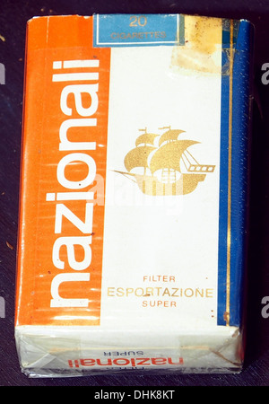 Italian cigarette pack hi-res stock photography and images
