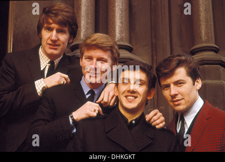 THE SEARCHERS UK pop group in 1965. From left: Chris Curtis, John McNally, Frank Allen, Mike Pender Stock Photo