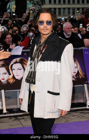 Johnny Depp UK premiere of 'Dark Shadows' at The Empire Cinema - Arrivals London, UK - 09.05.12  Featuring: Johnny Depp When: 09 May 2012 Stock Photo