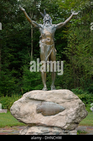Hail to the sunrise statue in Charlemont MA Stock Photo