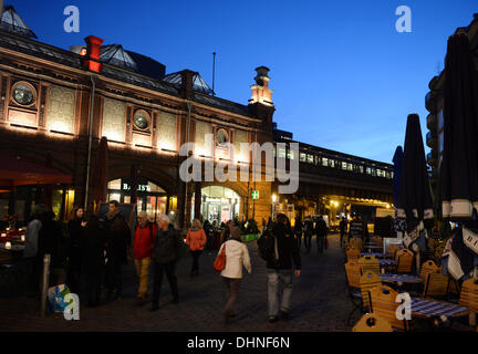 Berlin, Germany. 31st Oct, 2013. The facade of Hackescher Markt station in Berlin, Germany, 31 October 2013. The station's architecture was inspired by the Italian Renaissance. Photo: Jens Kalaene/dpa/Alamy Live News Stock Photo