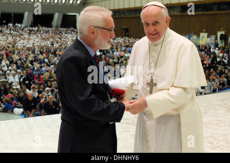 Rome, Italy. 9th November 2013. Rome meeting UNITALSI( Italian National Union for Transporting the Sick to Lourdes and International Shrines )  Salvatore Paliuca, president of Unitalsi , meet Pope Francis © Realy Easy Star/Alamy Live News Stock Photo
