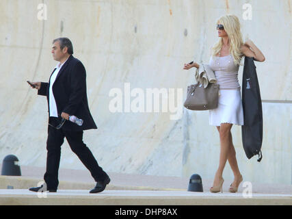 Model Victoria Silvstedt and her boyfriend Maurice Dabbah take a boat
