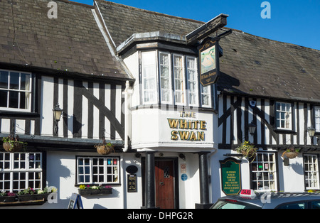 The White Swan - Hoddesdon Stock Photo