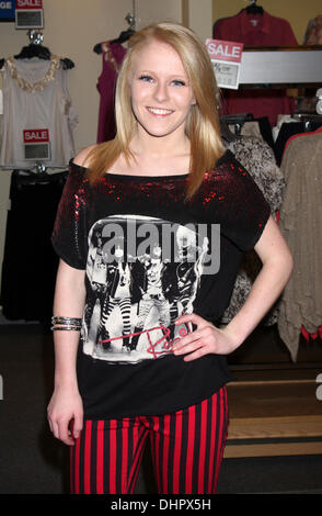 Hollie Cavanagh American Idol Season 11 contestants appear at Los ...