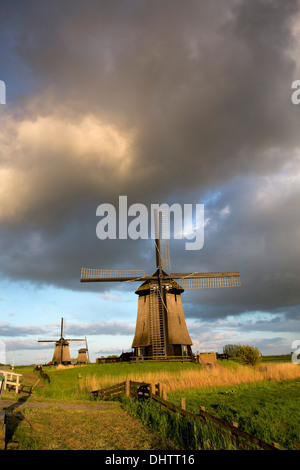 Dark ominous storm clouds spreading across Maui sky Stock Photo - Alamy