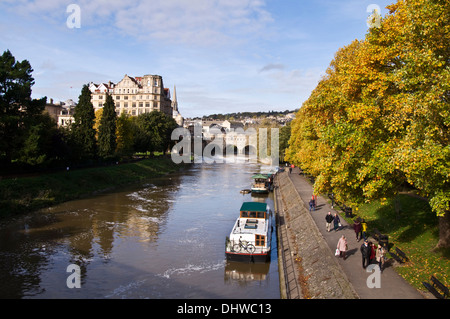 Autumn by the River Avon in Bath Somerset England UK Pulteney Bridge Stock Photo