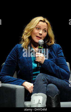 Toronto, Canada. 16th Nov 2013. English-Canadian actress Kim Cattrall speaks to an audience during  the inaugural Canadian International Television Festival at TIFF Bell Lightbox. Credit:  EXImages/Alamy Live News Stock Photo