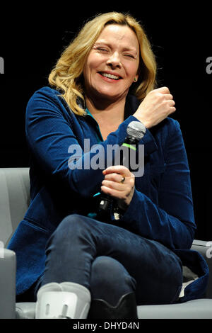 Toronto, Canada. 16th Nov 2013. English-Canadian actress Kim Cattrall speaks to an audience during  the inaugural Canadian International Television Festival at TIFF Bell Lightbox. Credit:  EXImages/Alamy Live News Stock Photo