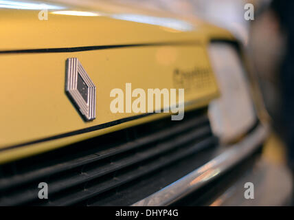 Birmingham, UK. 16th Nov, 2013. Classic and vintage cars on display at Lancaster Insurance NEC Classic Car Show in Birmingham. Renault detail Credit:  Matthew Richardson/Alamy Live News Stock Photo