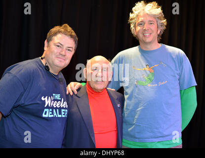 Birmingham, UK. 16th Nov, 2013. Sir Stirling Moss (centre) with Mike Brewer and Ed China at the Lancaster Insurance NEC Classic Car Show, Birmingham Credit:  Matthew Richardson/Alamy Live News Stock Photo