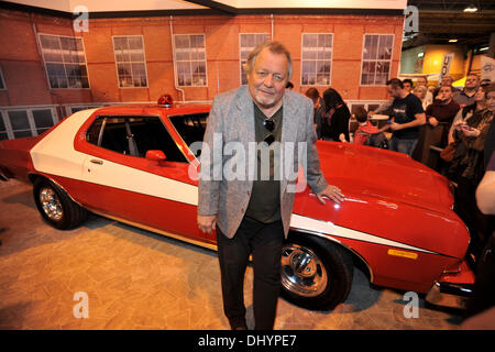 Birmingham, UK. 16th Nov, 2013. David Soul of Starsky an Hutch with a Ford Gran Torino at the Lancaster Insurance NEC Classic Car Show, Birmingham Credit:  Matthew Richardson/Alamy Live News Stock Photo