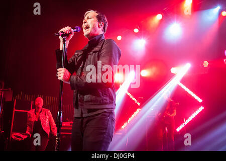 Detroit, Michigan, USA. 17th Nov, 2013. Singer MICHAEL FITZPATRICK of Fitz and The Tantrums performing on their The Bright Futures Tour at The Fillmore in Detroit. © Marc Nader/ZUMAPRESS.com/Alamy Live News Stock Photo