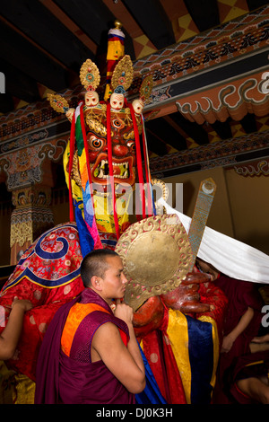 Bhutan, Thimpu Dzong, annual Tsechu, monks preparing Shinje Chhogyel the lord of death Stock Photo