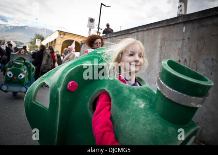 Susa, Italy. 16th Nov, 2013. No Tav protesters during a march against the high-speed train in Val di Susa, on November 16, 2013.Photo: Valerio Muscella/NurPhoto © Valerio Muscella/NurPhoto/ZUMAPRESS.com/Alamy Live News Stock Photo