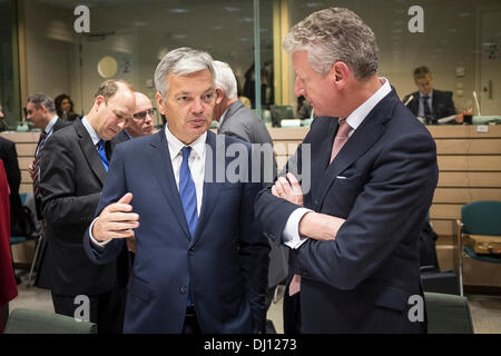 Brussels, Belgium. 18th Nov, 2013. Belgian Foreign Minister Didier Reynders (L) and Belgian Defence Minister Peter de Crem during a Foreign Affairs and Defence council at EU headquarters in Brussels, Belgium on 18.11.2013 by Wiktor Dabkowski/dpa/Alamy Live News Stock Photo