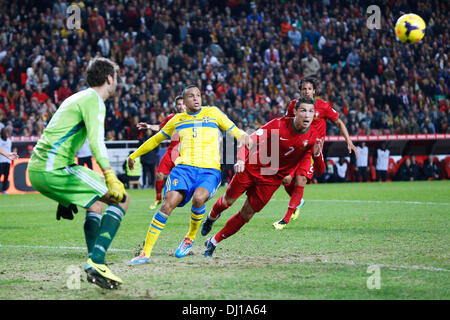 Lisbon, Portugal. © D. 15th Nov, 2013. Cristiano Ronaldo (POR) Football / Soccer : Cristiano Ronaldo of Portugal scores the winning goal during the FIFA World Cup Brazil 2014 Qualifier European Zone Play-off 1st leg match between Portugal 1-0 Sweden at Luz stadium in Lisbon, Portugal. © D .Nakashima/AFLO/Alamy Live News Stock Photo