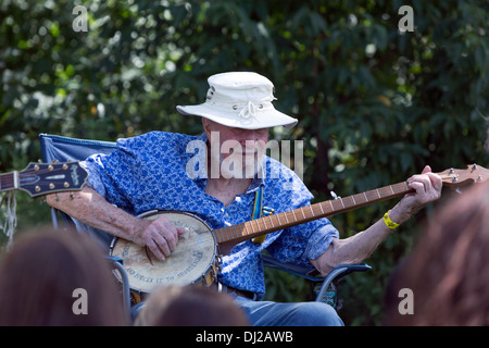 Pete Seeger at the Solar Expo Jam folk festival, Vernon, NJ, USA Stock Photo