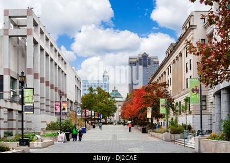 Museums and galleries on Bicentennial Plaza in downtown Raleigh, North Carolina, USA Stock Photo