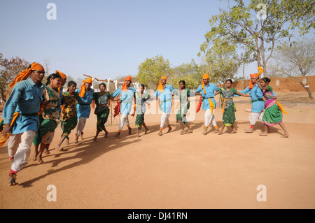 Tribal dance, Shilpgram, Udaipur, Rajasthan India Stock Photo