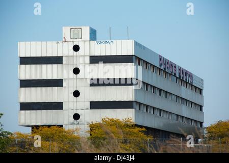 The vacant United Community Hospital ( former Southwest Detroit Hospital 1974 - 1999 ) in Southwest Detroit, Michigan for ethnic minorities, USA. Picture was taken in October 2013. Stock Photo