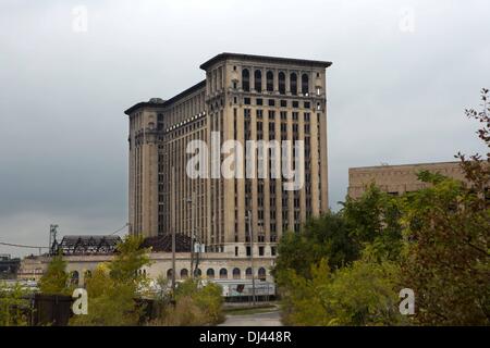 Nothing symbolizes Detroit’s grandiose rise and spectacular fall like Michigan Central Station. Built from 1910 to 1913. The owner Manuel Moroun lets do partial asbestos abatement since 2011. Picture was taken in October 2013. Stock Photo