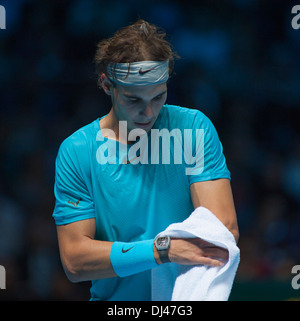 Rafael Nadal playing in the singles finals match against Novak Djokovic,  Barclays ATP World Tour Finals, The O2, London Stock Photo