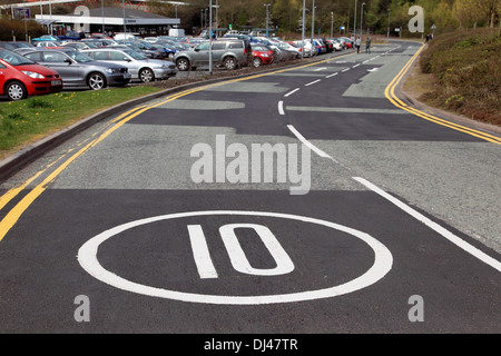 A 10 miles per hour sign on the road leading to Telford Central railway station, Shropshire Stock Photo