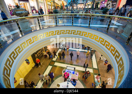 Christmas shoppers in the Trafford Centre, manchester, UK. Stock Photo